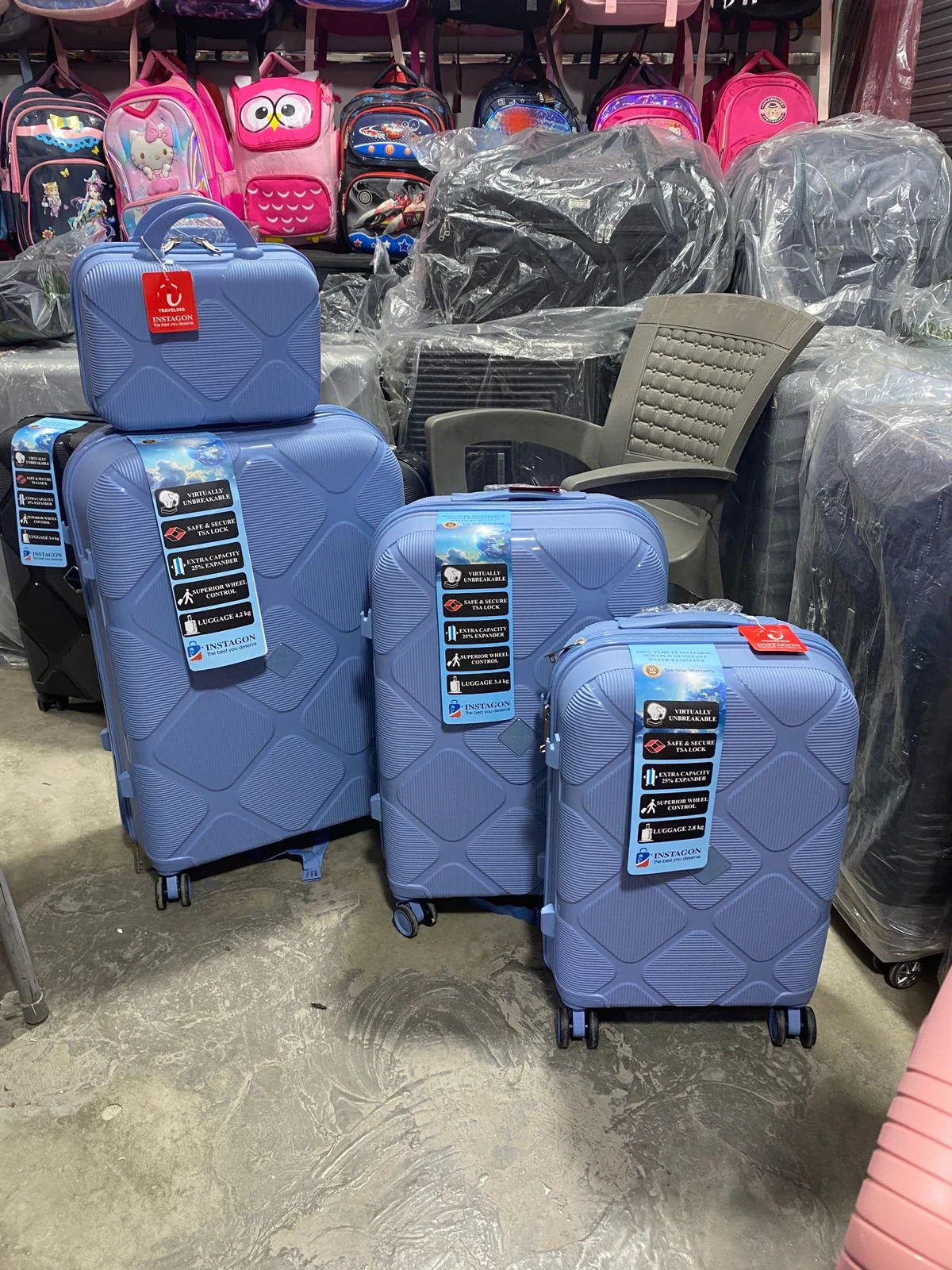 American Tourister Hard Luggage Set 4PC