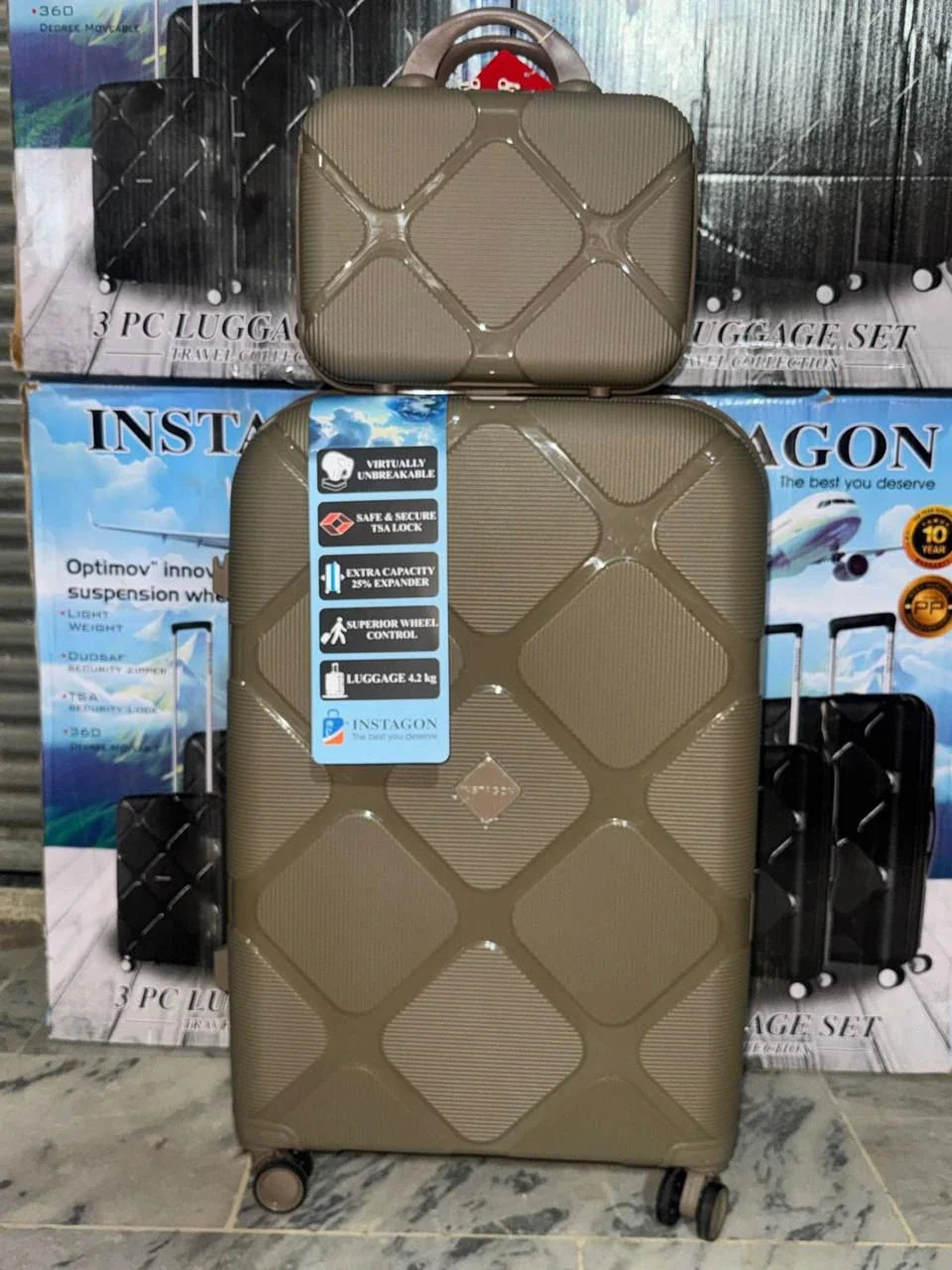American Tourister Hard Luggage Set 4PC